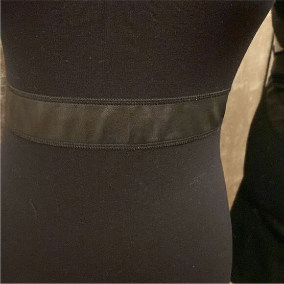 Sandro Elegant Black Cutout genuine leather detailed mini Dress, S - Picture 3 of 8